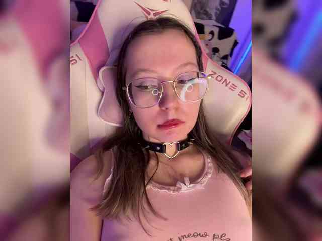 henby_streams webcam