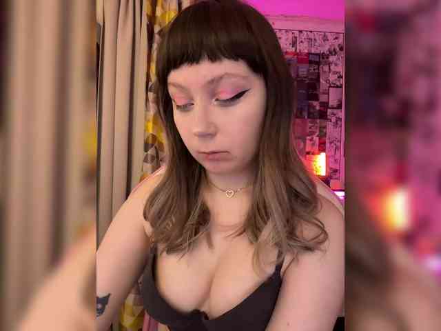 henby_streams webcam