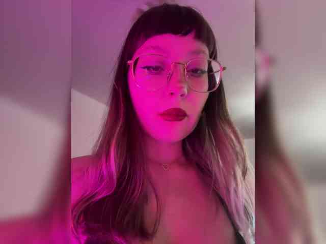 henby_streams webcam