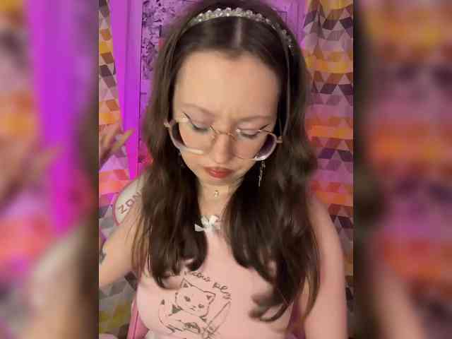 henby_streams webcam