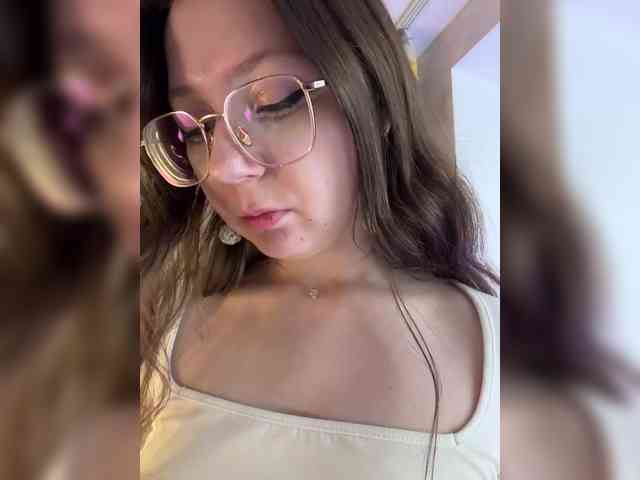 henby_streams webcam