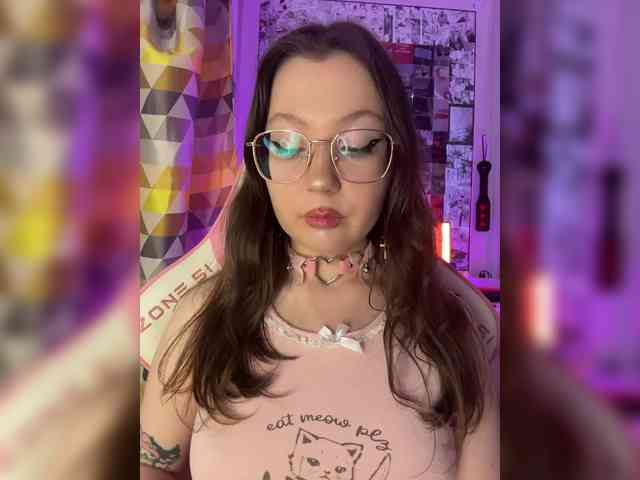 henby_streams webcam