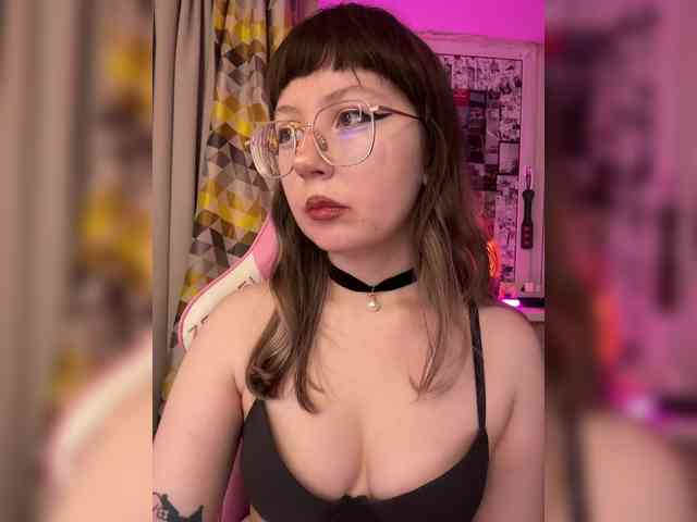 henby_streams webcam