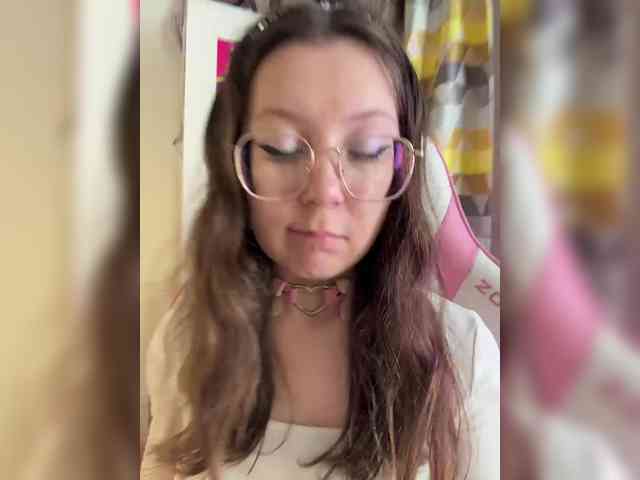 henby_streams webcam