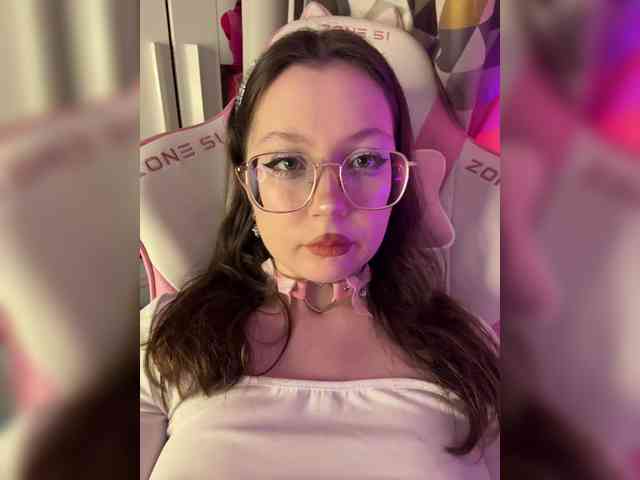 henby_streams webcam