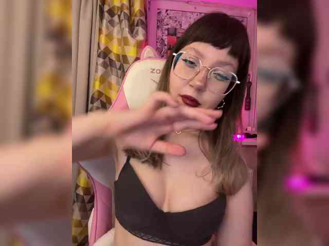 henby_streams webcam