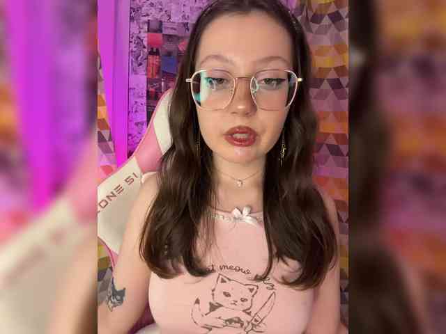 henby_streams webcam