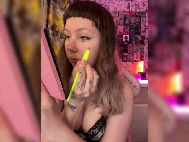 henby_streams webcam