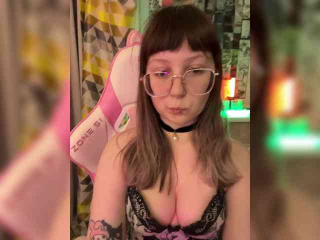 henby_streams webcam