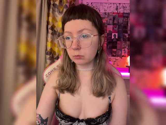 henby_streams webcam