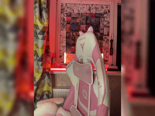henby_streams webcam