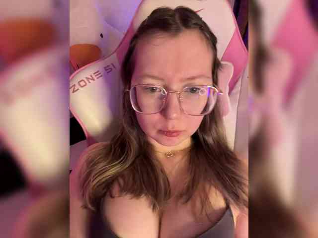 henby_streams webcam