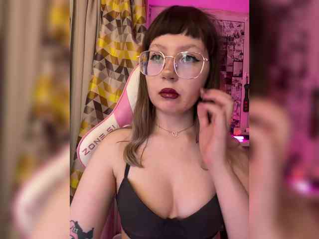 henby_streams webcam