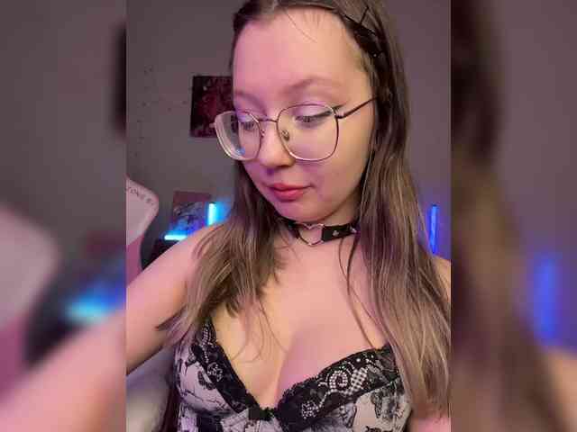 henby_streams webcam