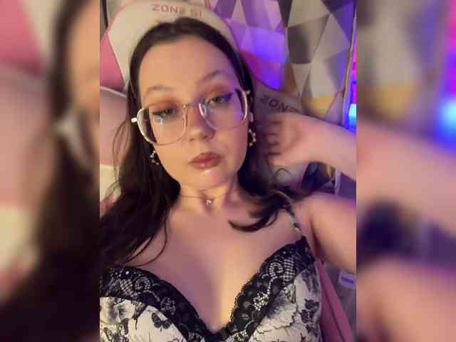 henby_streams webcam
