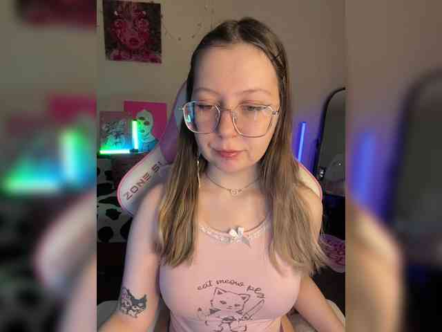 henby_streams webcam