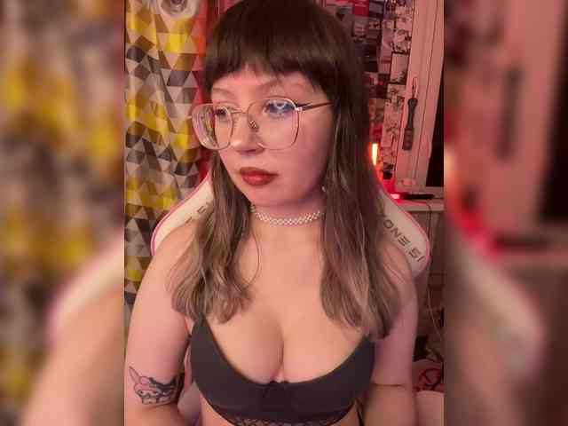 henby_streams webcam