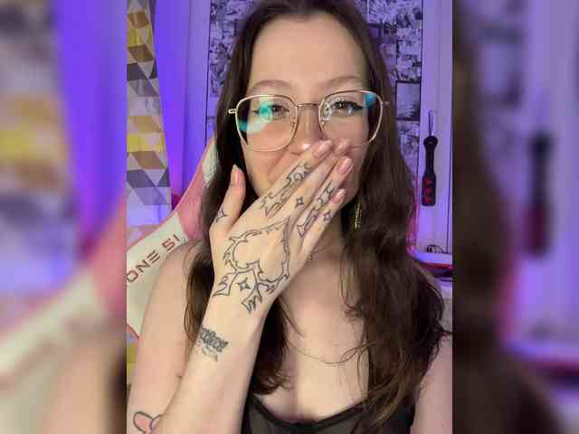 henby_streams webcam