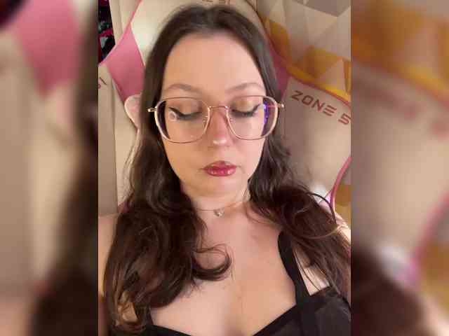 henby_streams webcam