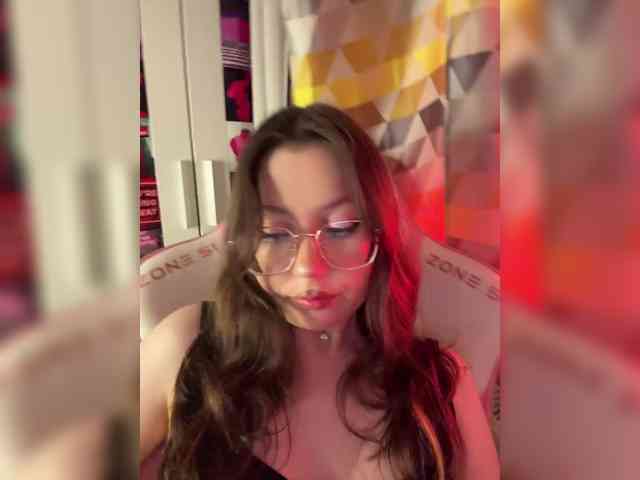 henby_streams webcam