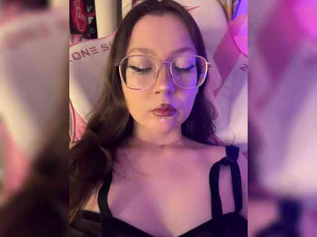 henby_streams webcam