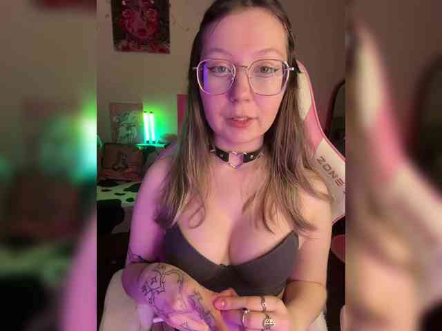 henby_streams webcam