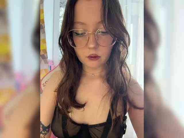 henby_streams webcam