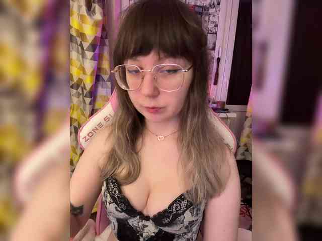 henby_streams webcam