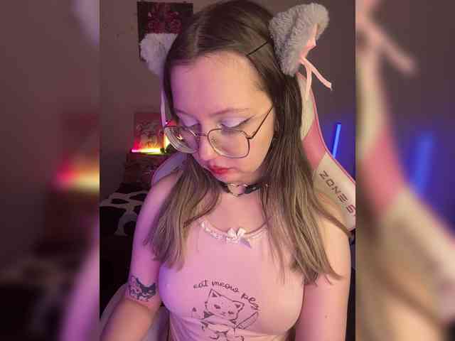 henby_streams webcam