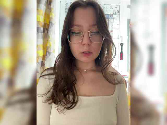 henby_streams webcam