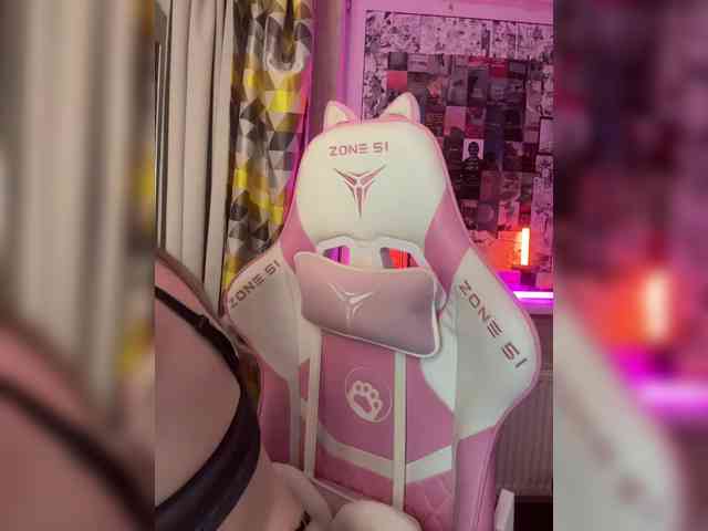 henby_streams webcam