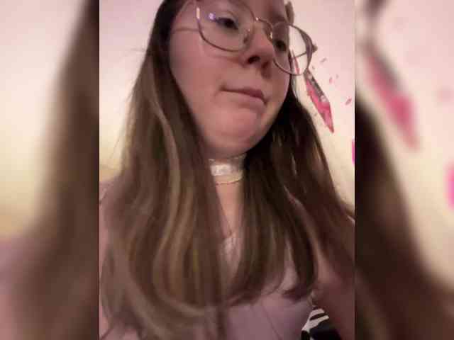 henby_streams webcam