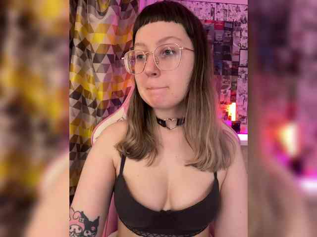 henby_streams webcam