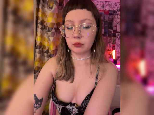 henby_streams webcam