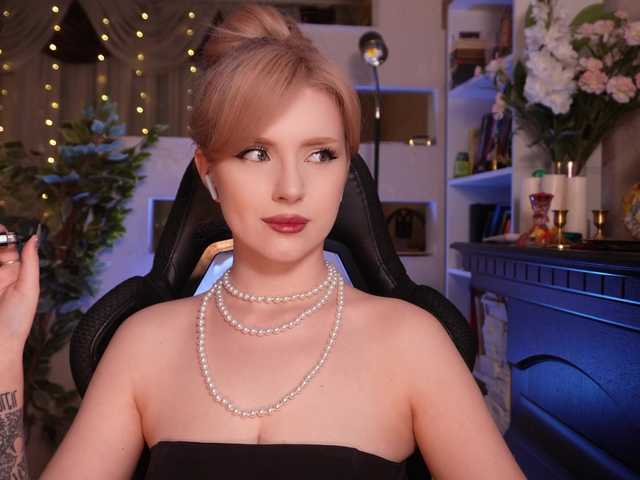 ChristieWade — Hi, I'm Chris I will be glad to support me in the TOP 100I don't communicate (especially about sex) for freeTIP TO POSITIONS ONLY THROUGH THE MENU!!!