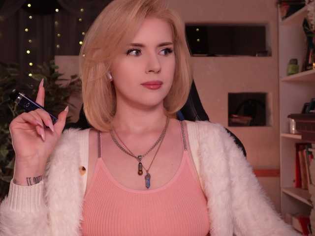 ChristieWade's BongaCams show and profile