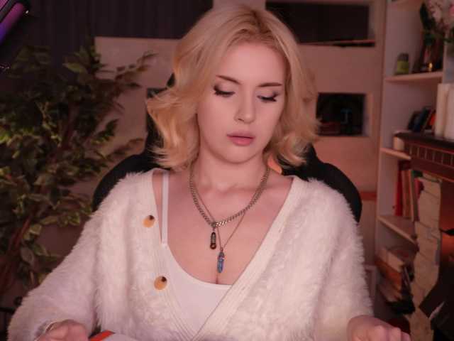 ChristieWade's BongaCams show and profile