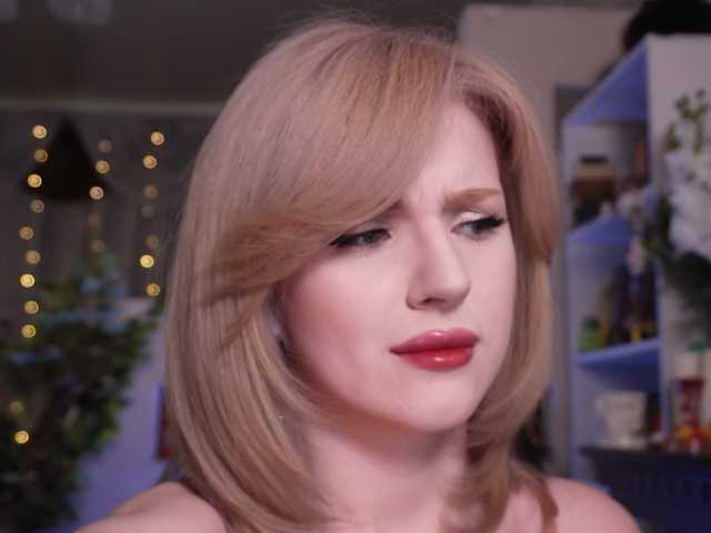 ChristieWade's BongaCams show and profile