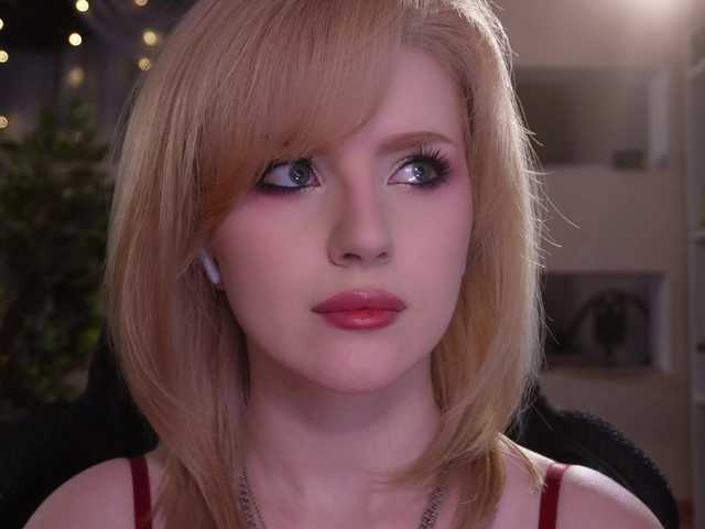 ChristieWade's BongaCams show and profile