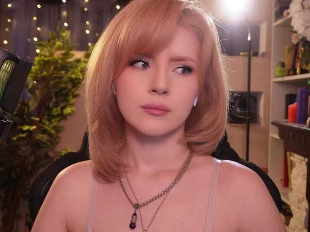 ChristieWade's BongaCams show and profile