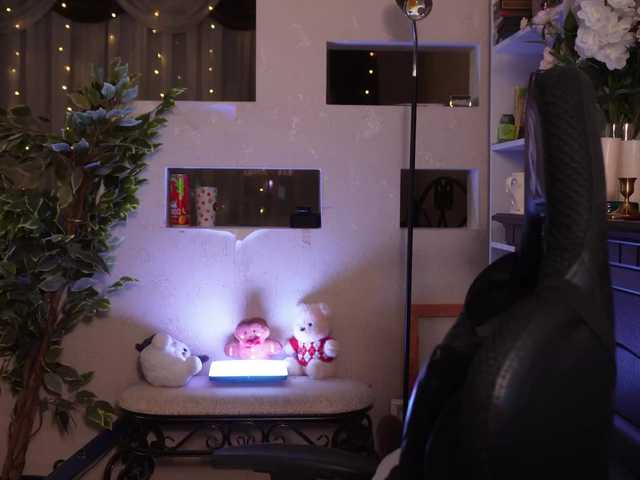 ChristieWade's BongaCams show and profile