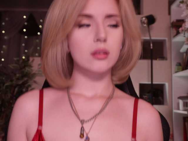 ChristieWade's BongaCams show and profile