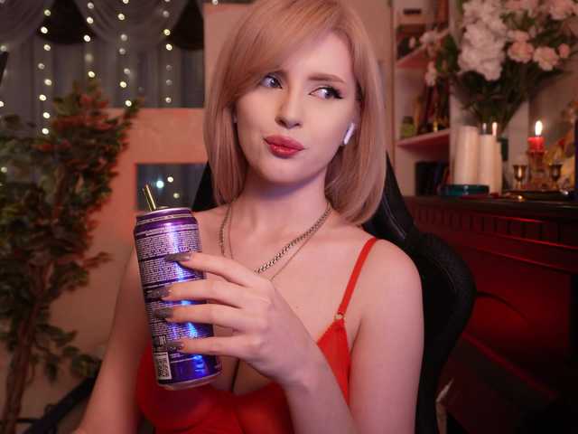 ChristieWade's BongaCams show and profile