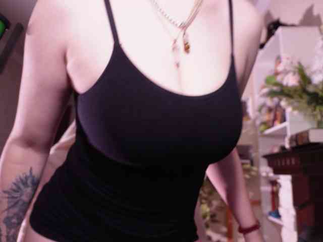 Chris_Foxx webcam