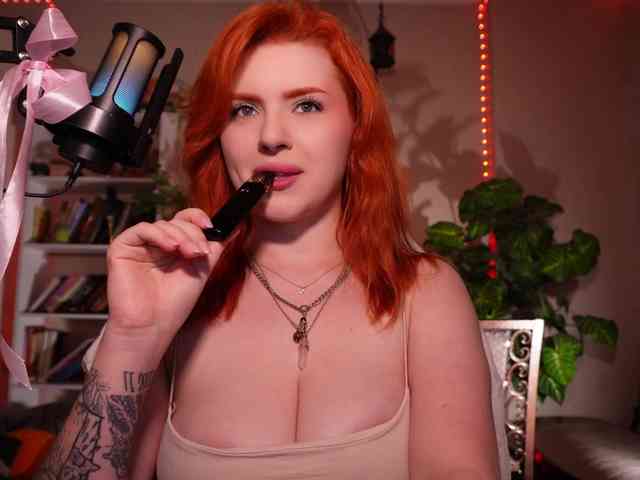 chat room free ChristieWade