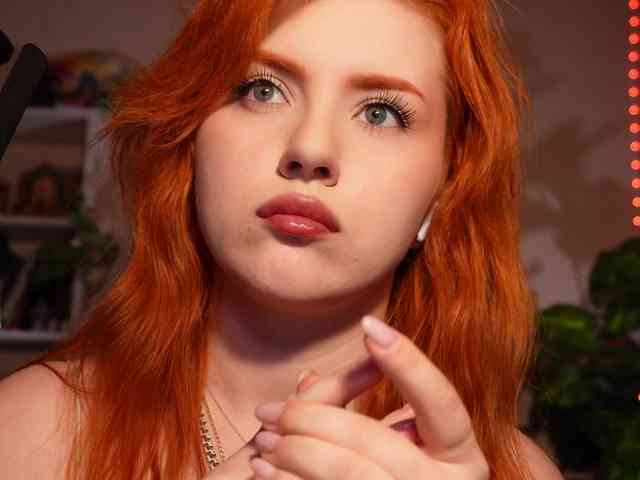 chat room free ChristieWade