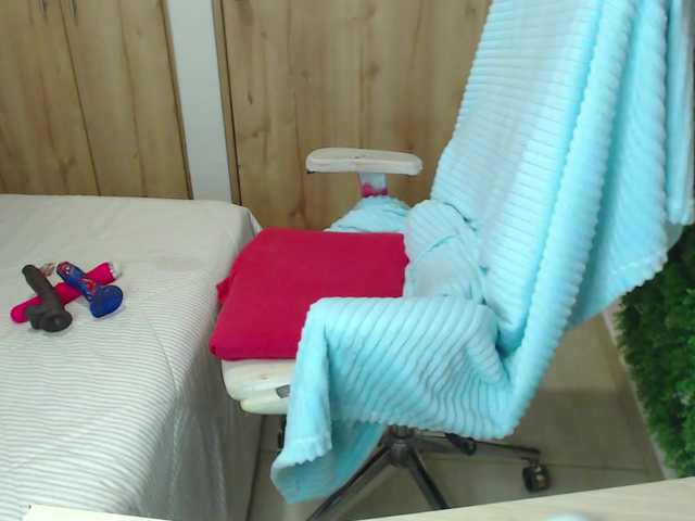 neereaa from BongaCams is Freechat