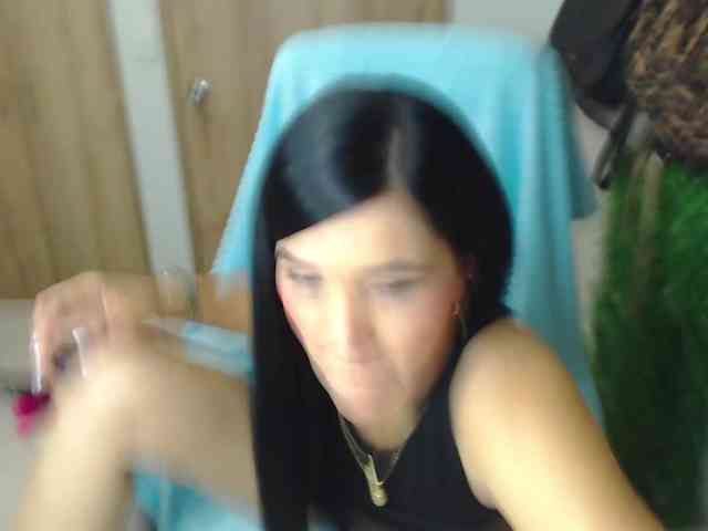 neereaa bongacams