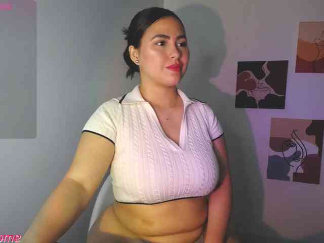 Zoebolton1 webcam
