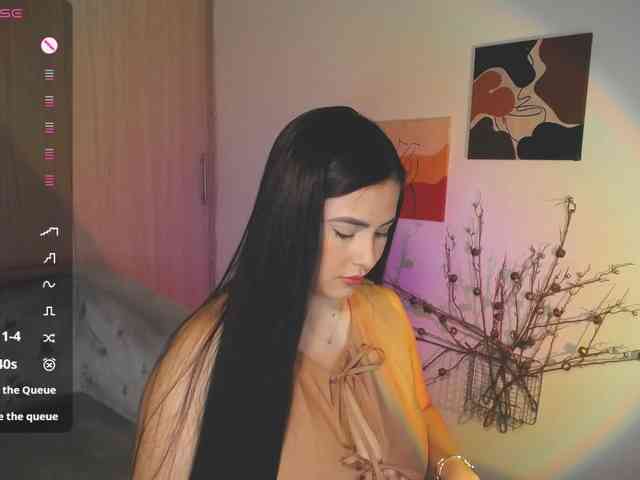 Zoebolton1 webcam
